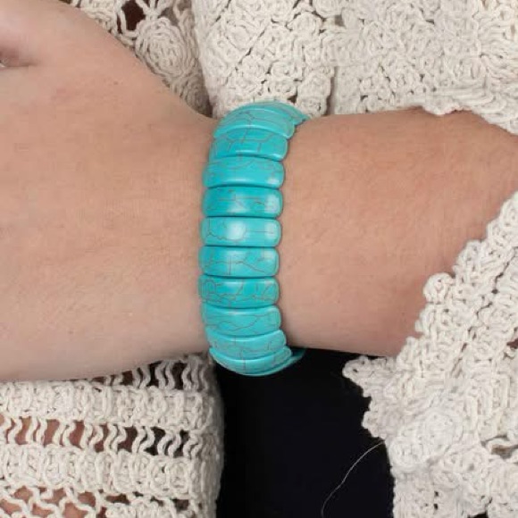 Jbloom Rayna Stretch Turquoise Bracelet New 20$